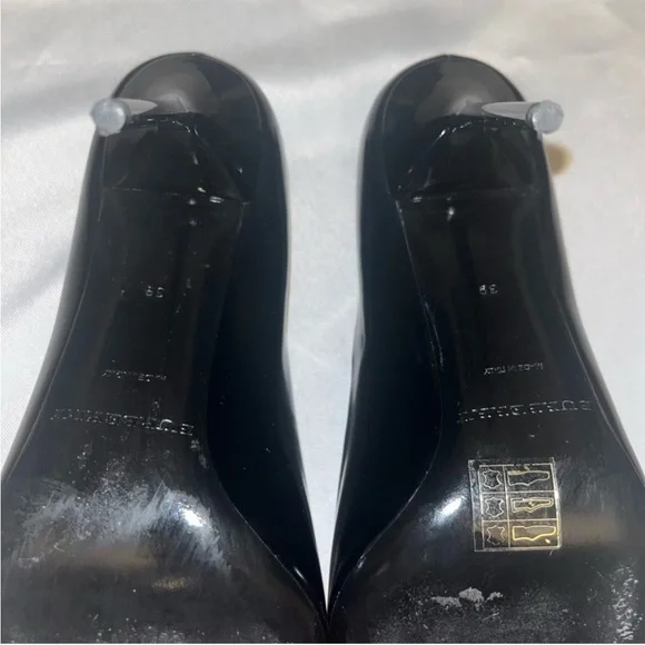 Burberry Flanagan Black Patent Leather
Silver D-Ring Heeled Pumps Size 9 (39) - Picture 8 of 13